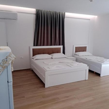 Hotel Opolonia Ksamil Luaran gambar
