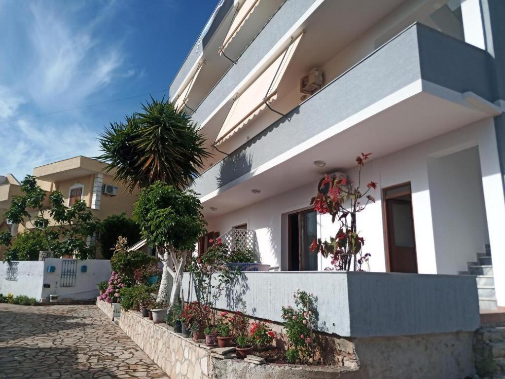 Hotel Opolonia Ksamil Luaran gambar