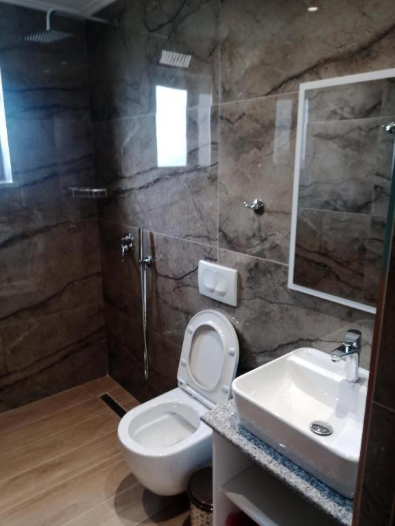 Hotel Opolonia Ksamil Luaran gambar